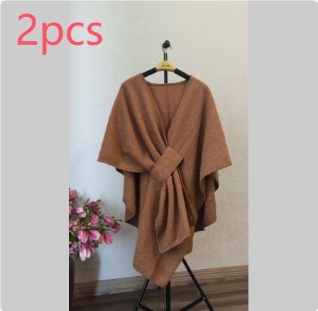 Cape Châle en Maille avec Col en Fourrure Synthétique et Pompons – vue 15 | Ma boutique pharaon